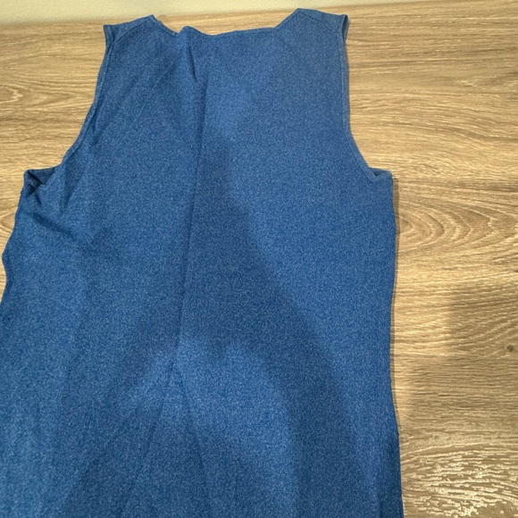 Cable & Gauge Blue V-Neck Tank Top Size S - Picture 10 of 14